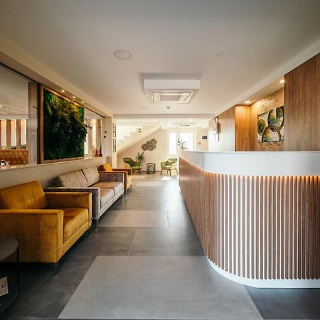 Hotel Rk Ghimbav 외부 사진