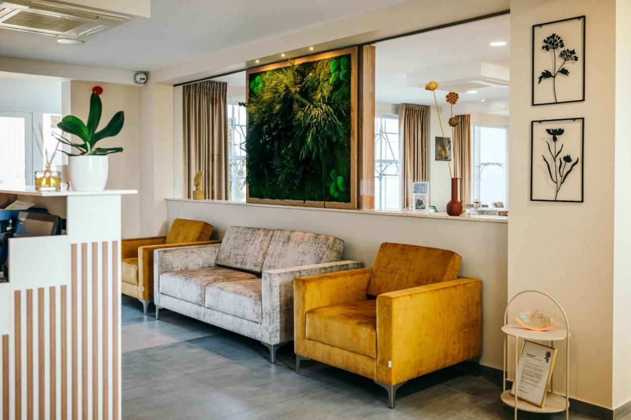 Hotel Rk Ghimbav 외부 사진