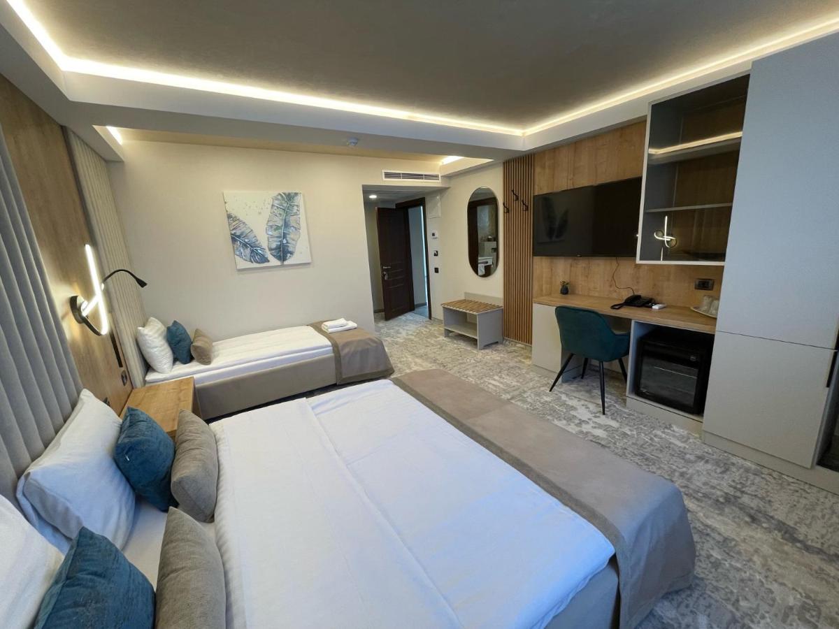 Hotel Rk Ghimbav 외부 사진